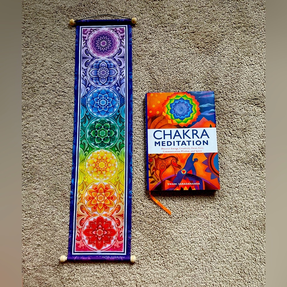 ❤️SOLD❤️Chakra Banner Tapestry with healing book